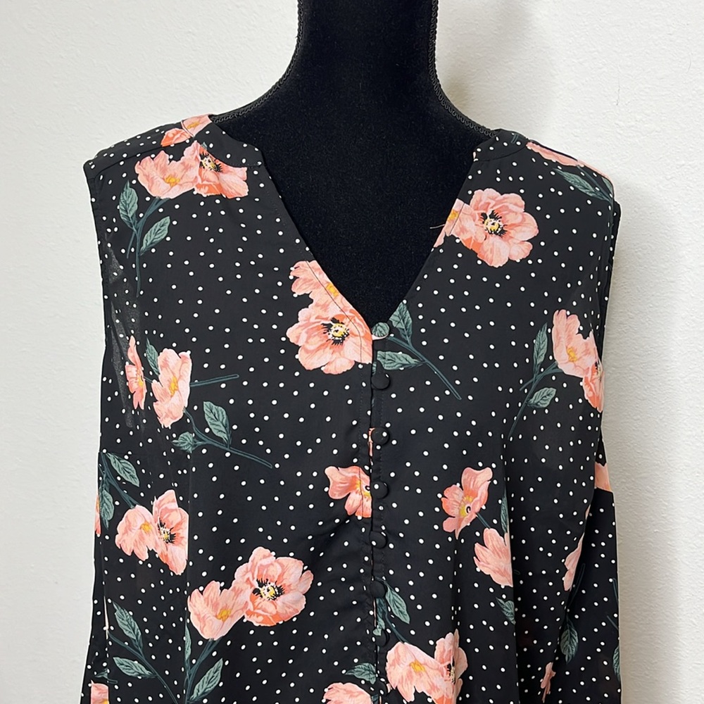 Torrid Harper size 1 sleeveless semi-sheer button-up floral blouse - Picture 3 of 11